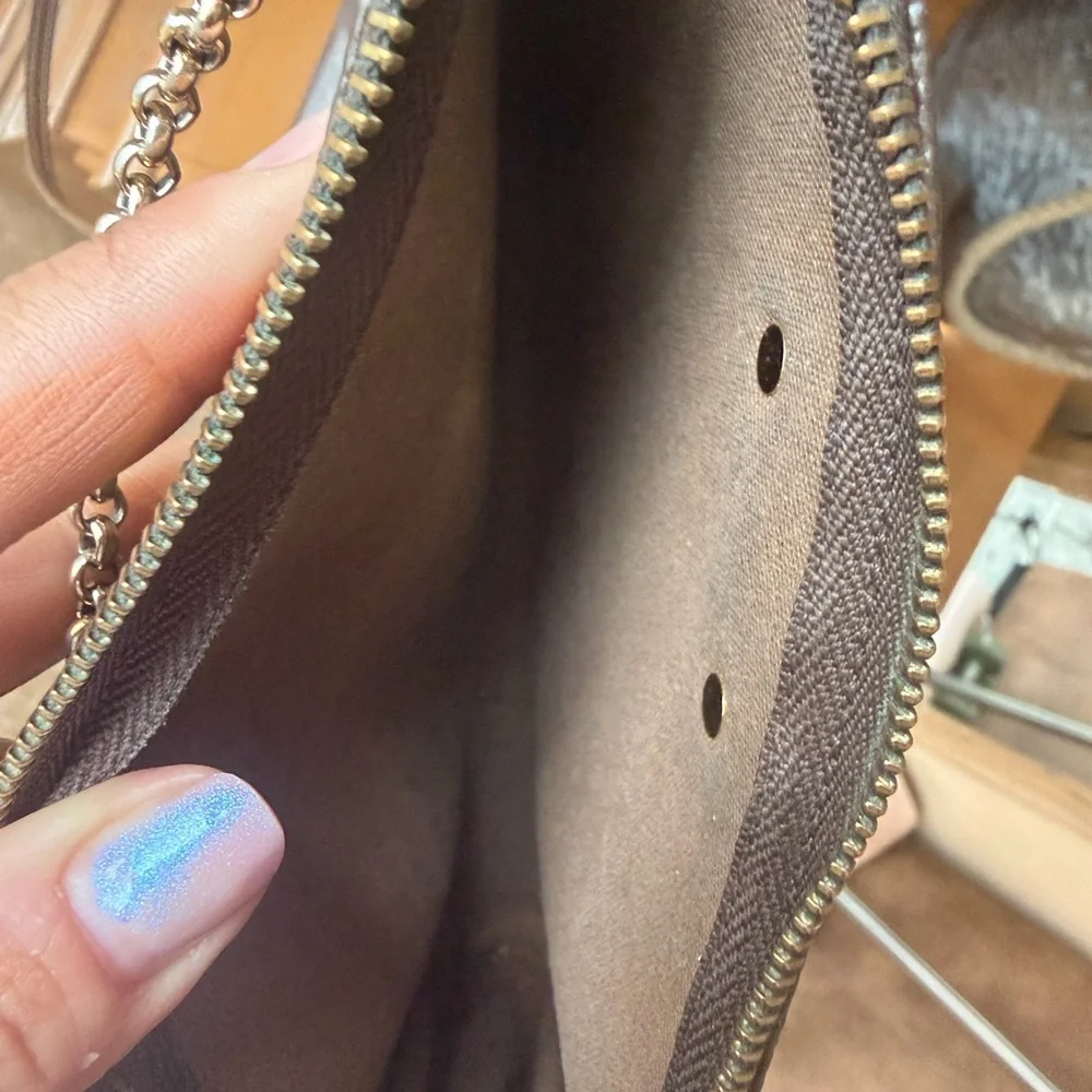 Louis Vuitton Eva Clutch - Picture 4 of 9